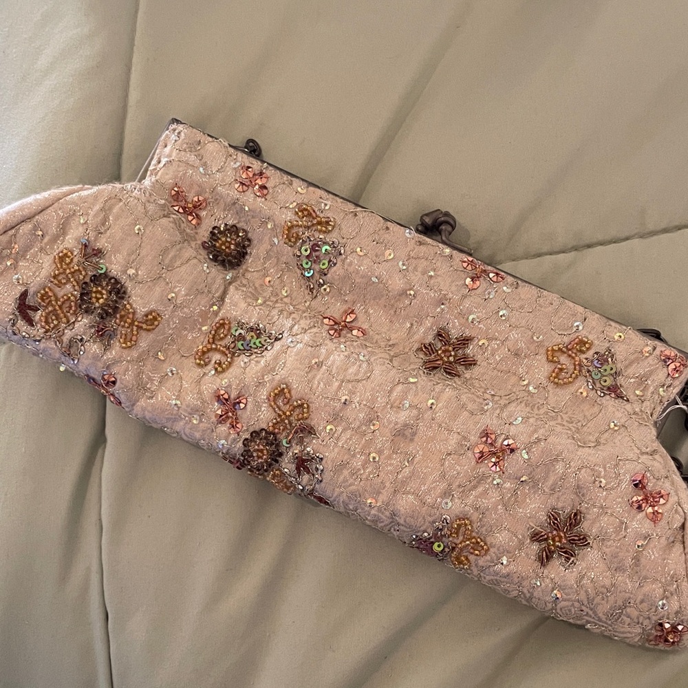 White House Black Market Beige Embellished Clutch vintage - Picture 4 of 8